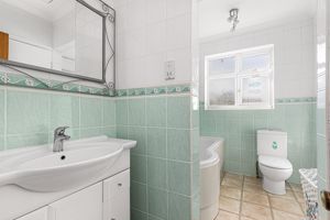 Photo 32- click for photo gallery